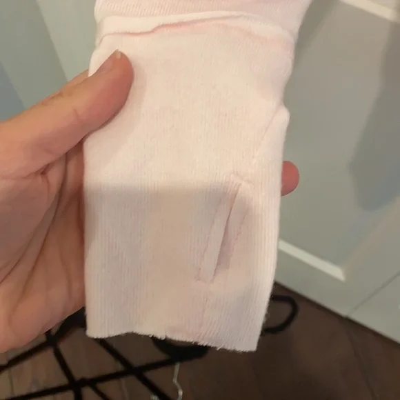 Michael stars super soft light pink sweater - Picture 4 of 9